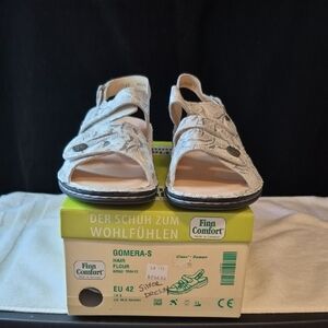 Finn Comfort Gomera Sandals – “Hair Flour” Nubuck, US 10.5 | EU 42